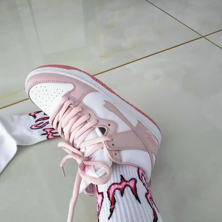 Koreański styl moda zabawa hip hop deskorolka skarpetki styl uliczny kreskówka banan kaktus księżyc płomień skarpetki unisex szczęśliwe długie skarpetki