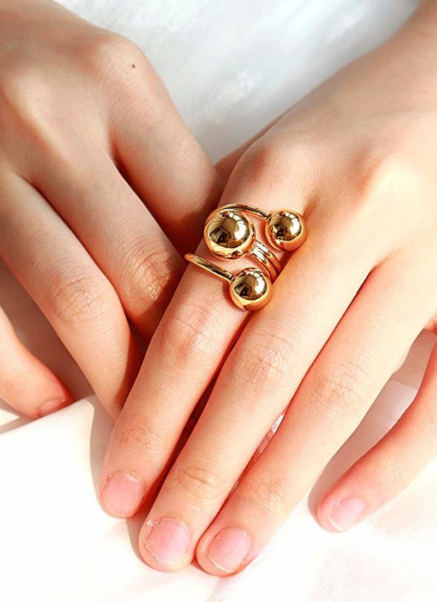 HUANZHI Exaggeration Gold Color Metal Ball Open Rings Simple Geometric Irregular Finger Rings for Women Party Jewelry