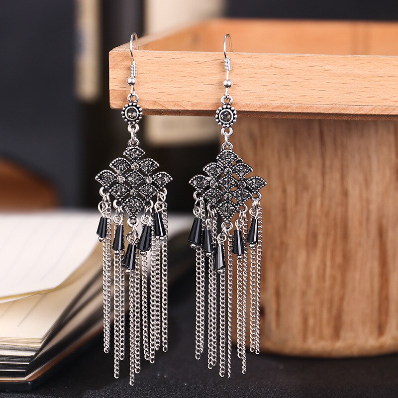 Bohemian Long Tassel Earrings 2022 Trend Water Alloy Crystal Beads Women Vintage Rhinestone Chain Earrings: E1938Black