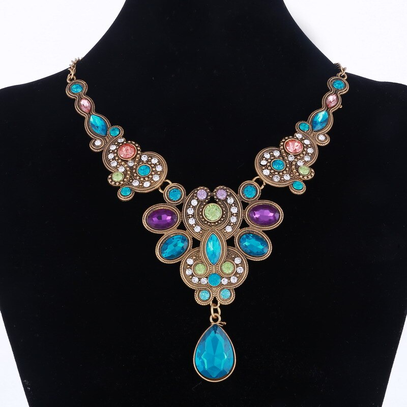 Moda biżuteria kobiety luksusowy kołnierzyk z kryształu górskiego kolorowy kryształ kolia kwiatowa Choker kreatywne naszyjniki wisiorki kobiety biżuteria