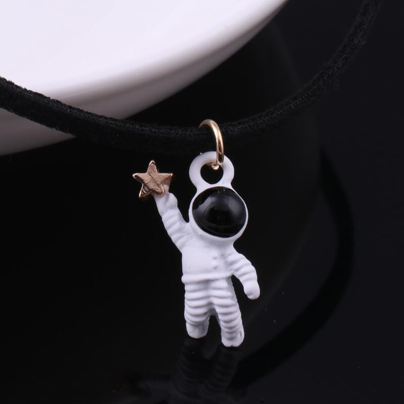 Wszechświat astronauta galaktyka naszyjnik łańcuch Wykonany ręcznie klasyczny biżuteria wisiorek kołnierz choker dla kobiet prezent na boże narodzenie: 02