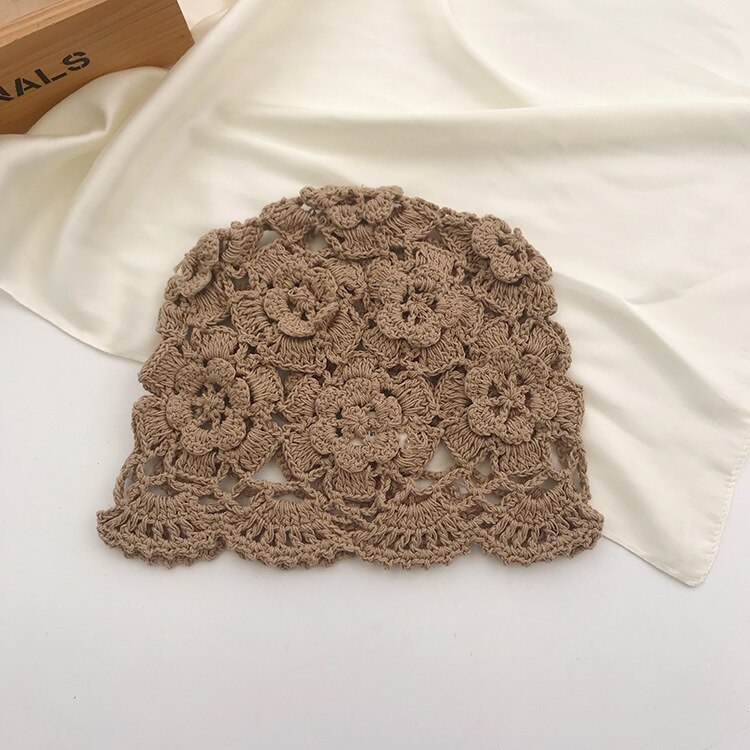 Boina de lana con flor hueca tejida a mano para mujer, sombrero de pintor de punto con temperamento Retro de piel de melón, Otoño e Invierno: 4