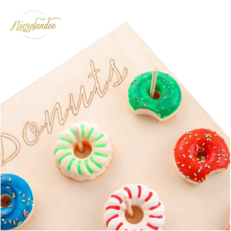 Nicrolandee Hout Donut Muur Display Stand Hout Donut Display Board Voor Bruiloft Verjaardag Baby Shower Bridal Shower Feestartikelen