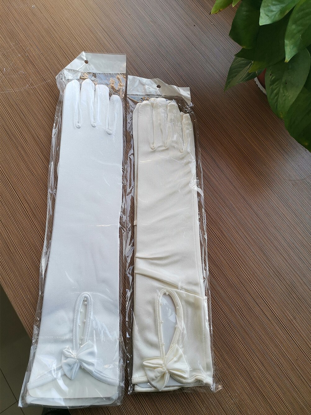 Wit of Ivoor Korte Bruiloft Handschoenen Vingerloze Bruids Handschoenen voor Vrouwen Bruid Rood Kant Handschoenen Luva De Noiva Bruiloft Accessoires