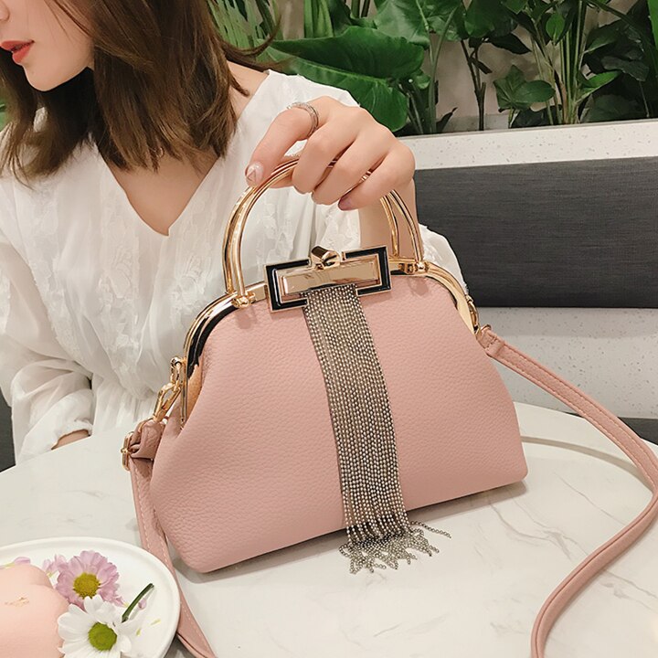 retro årgang metall frynser unike låseposer pu lær kvinners håndvesker skall kvinner skulderveske: posere rosa