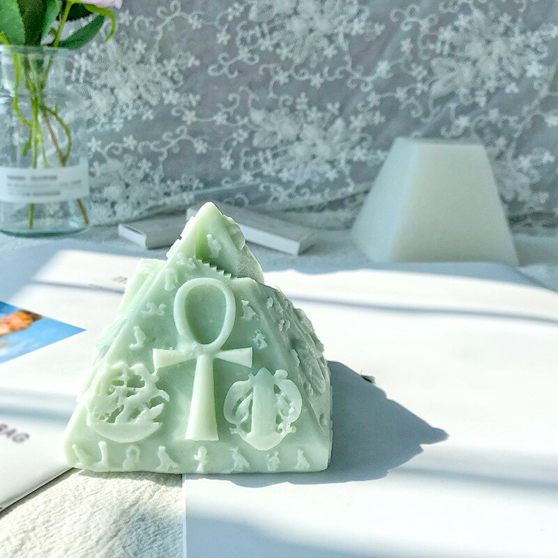DIY Candle Pyramid Silicone Mold Psychic Eye Moulds 3D Stereo Pyramid Soap Epoxy Resin Molds Cake Baking Mould Desk Decoration