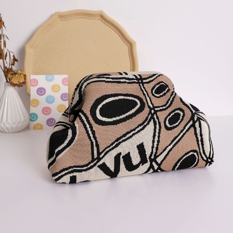 Trendy Knitted Clip Bag Versatile Large Capacity Suitable for Storage Bags High-end Pattern Clutch Bag Love Knitted Hand: Clear