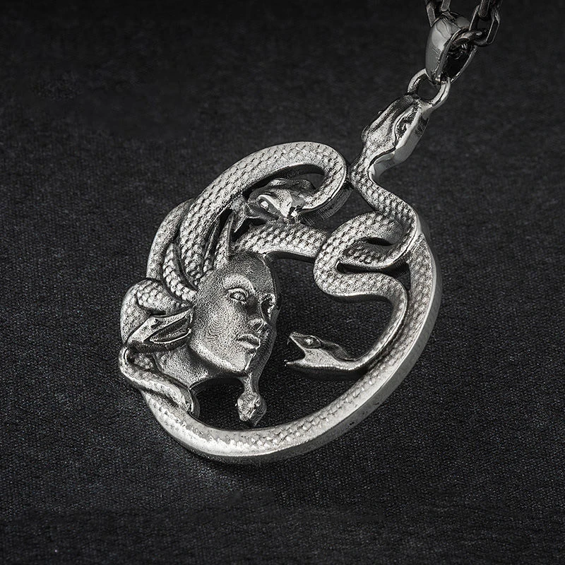 Collier gothique Vintage avec pendentif serpent enroulé, crâne de démon, pour hommes et garçons, Rock, fête d'halloween, bijoux