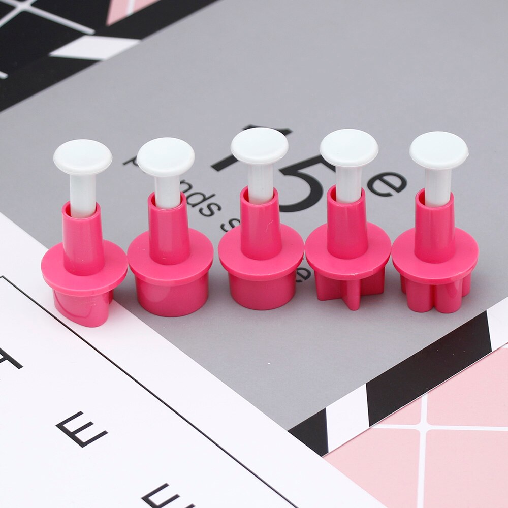 5 stk plast kakeskjær kakeform stjerne knapp plomme hjerte kjeks fondant diy stempling form sugarcraft kake dekorasjonsverktøy