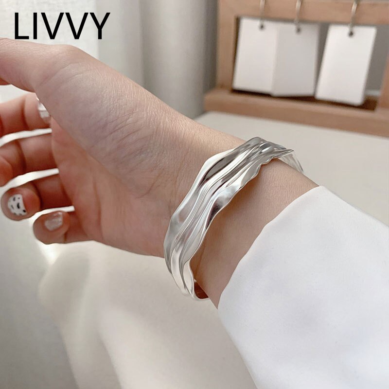 LIVVY 2021 New Fashion Silver Color Smooth Irregular Fold Texture Bracelet For Women semplice fatto a mano squisito regalo unico