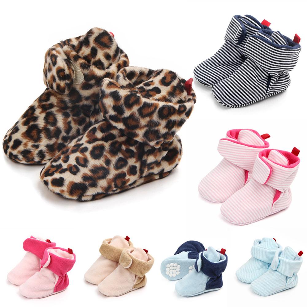 Bebê Da Menina do Menino Botas de Inverno Quente Sapatos de Algodão Confortáveis Cores Misturadas Moda Primeiros Walker Criança Sapatos Macios детская обувь zapatos