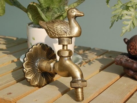 Udendørs dekorativ havehane vand form bibcock antik messing andhane til vask af moppe / have vanding dyr vandhane: Bronze