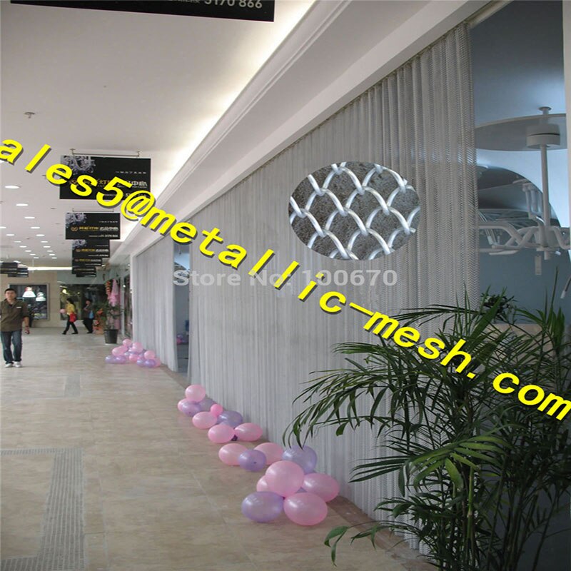 Chain link mesh for fireplace net