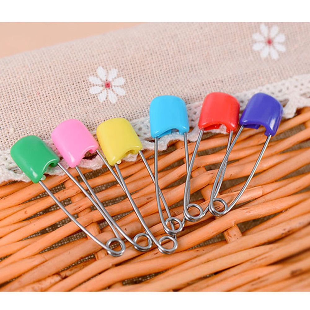 10Pcs Baby Diaper Pins Holder Safety Shower Locking Cloth Nappy Hold Clip
