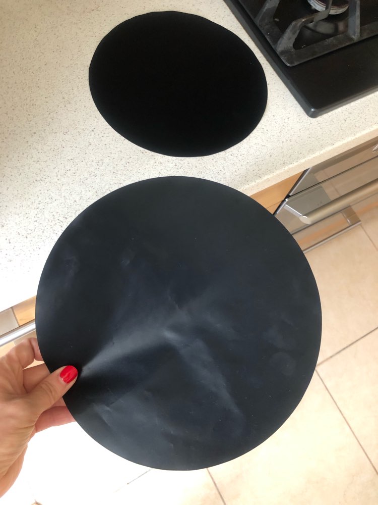 2 stk runde teflon non-stick matte panne stek liner ark matlaging wok ark pad kjøkken bbq bakematter høy temperatur motstand