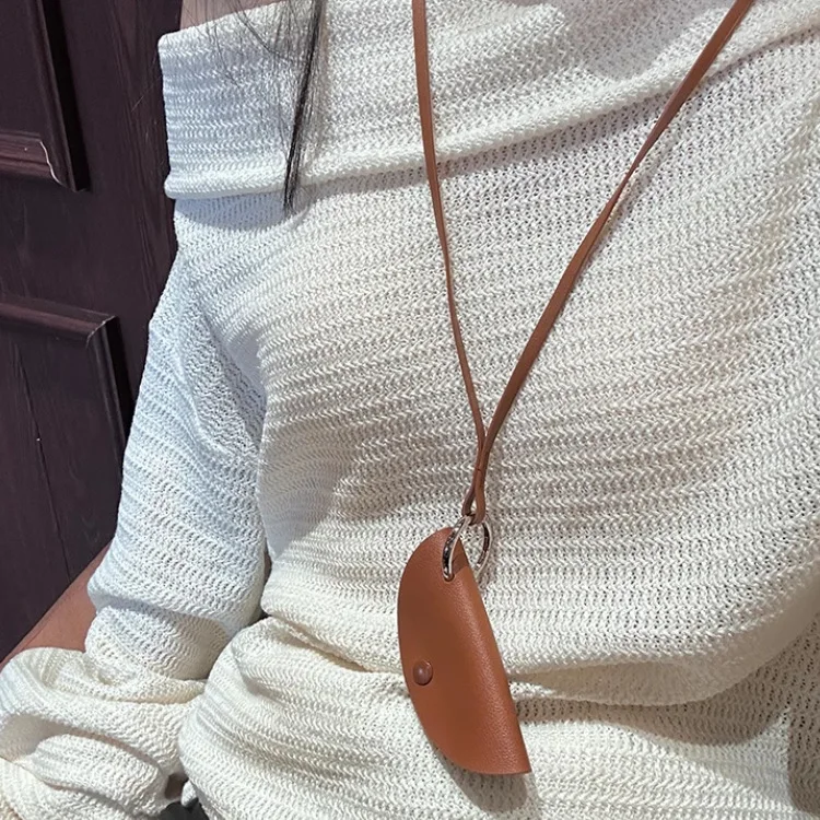 Brillen opbergtas hanger unisex lederen hoes zonnebril sleutelhoes doos ketting lezen draagbare kleurrijke tas ketting: Platinum Plated