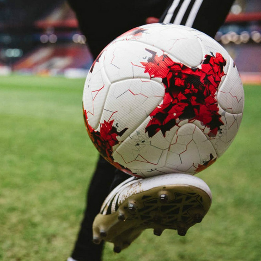 Classic Size 4 Size 5 Football PU Waterproof Soccer Student Teenagers Team Match Training Balls Student Team Training Match Ball