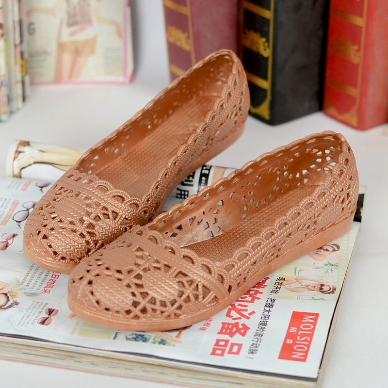 Vrouwen Cut Out Platte Big Size Casual Slip Op Strand Sandalen Dame Ademend Uitsparing Gesloten Teen Plus Size Zomer Jelly schoenen 20180527