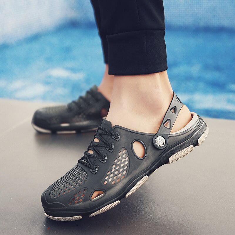 Jelly Shoes Slip-on Sandals Men Breath Mens Sandals Summer Outdoor Beach Sandals Casual Slippers Croks Sandalias Croc Clogs Men