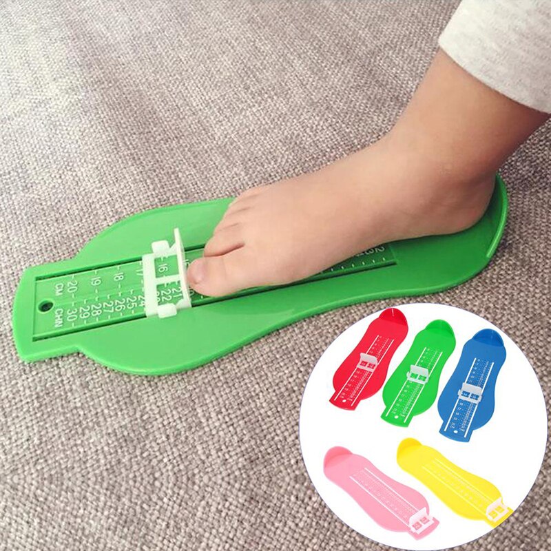 Medidor de plástico para medir los pies de los niños, 5 colores, para cuidado de las uñas del bebé, regla para los pies infantiles, calculadora de longitud de los pies, cuidado de las uñas del bebé