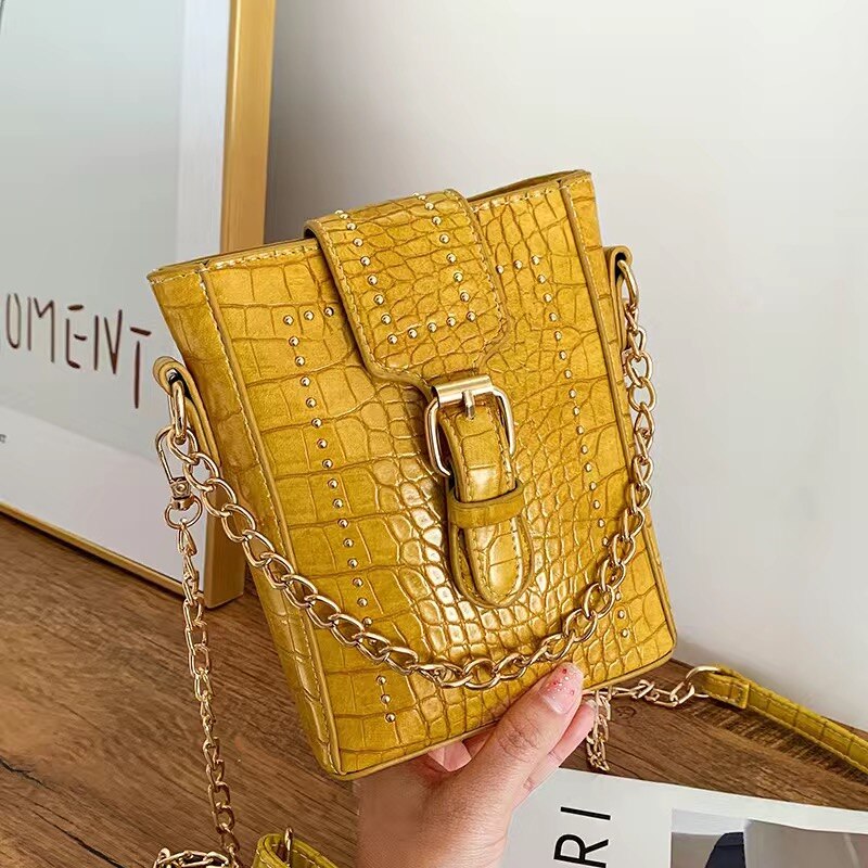 spring European and American style crocodile pattern chain bucket bag simple shoulder messenger PU female bag: Yellow