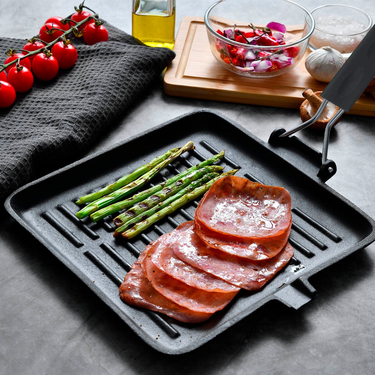 Plancha de cocina BBQ de Bergner, hierro fundido, resistente, duradera, antiadherente, , mango plegable, practica, versatil, todo tipo de cocina, plancha grill, plancha cocina