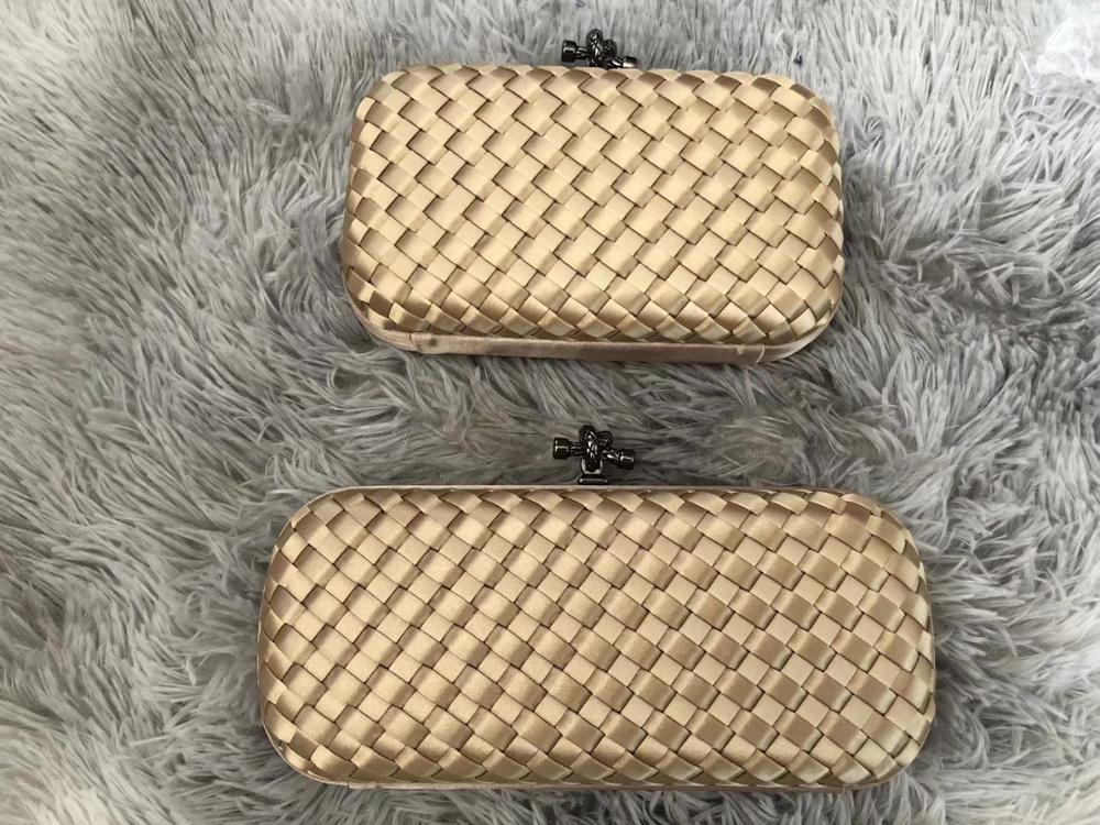 Bolsa de maquillaje de seda europea y americana tejida a mano para mujer, bolsa de maquillaje de mano para mujer, a través de la sencilla bolsa de maquillaje para Cena
