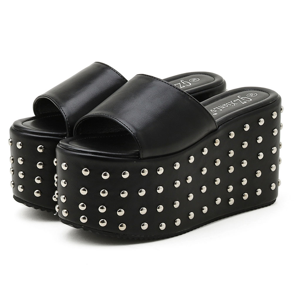 Zomer Uitverkoop Voor Straat Klinknagels Zwarte Hoge Hakken Gothic Stijl Platform Sandalen Vrouwen Schoenen