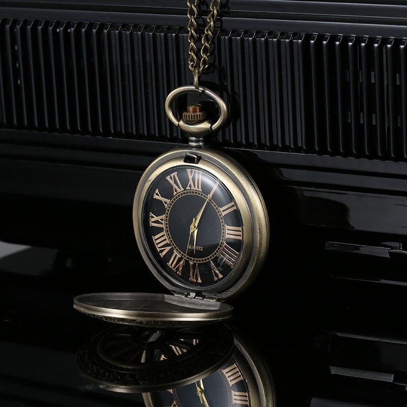Bronze Quartz Pocket Watch Roman Numerals Dial Hollow Wheel Case with Chain TT@88