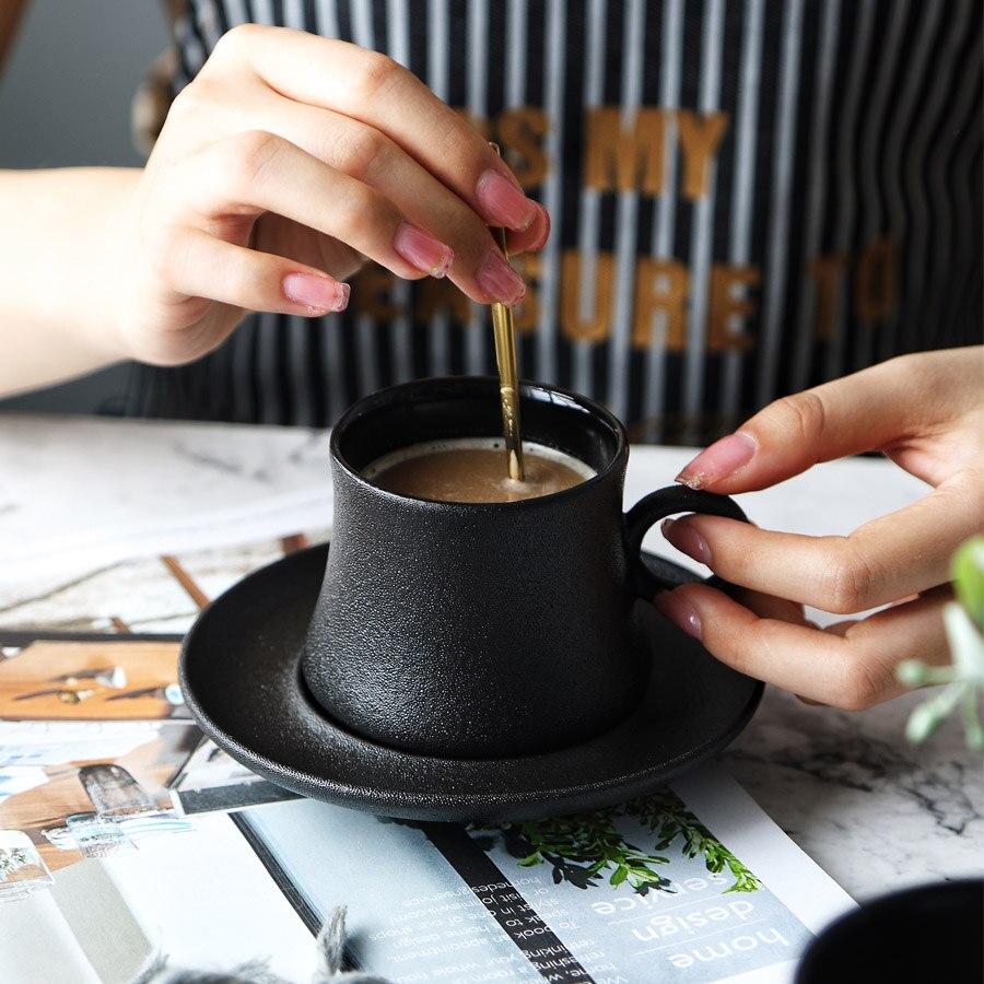 European Ceramic Coffee Cup Ceramic Flower Tea Cup Travel Reusable Coffe Cups Breakfast Koffie Kopjes Drinkware