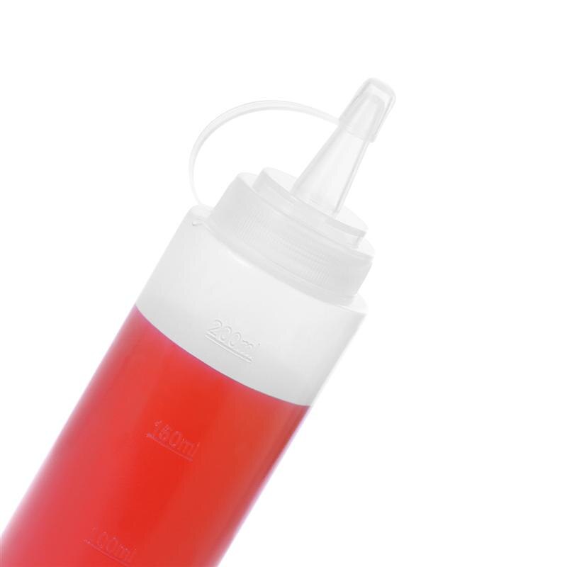 4 STUKS 200ml 8oz Squeeze Kruiderij Flessen met Twist Op Cap Deksels Top Dispensers voor Ketchup Mosterd sauzen Olijfolie BBQ Set