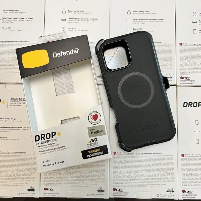 OtterCase For iphone 15 16 pro max 16plus 15plus 3 in 1 With Clip Type Defender with magsafe Series OT Box With Package