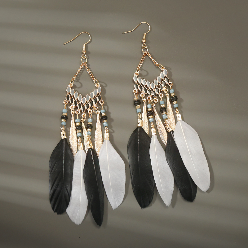 Pendientes bohemios largos de plumas colgantes para Mujer, Pendientes largos de playa con borlas, Pendientes esmaltados de flores hechos a mano, Pendientes de boda para novia para Mujer: Chapado en platino