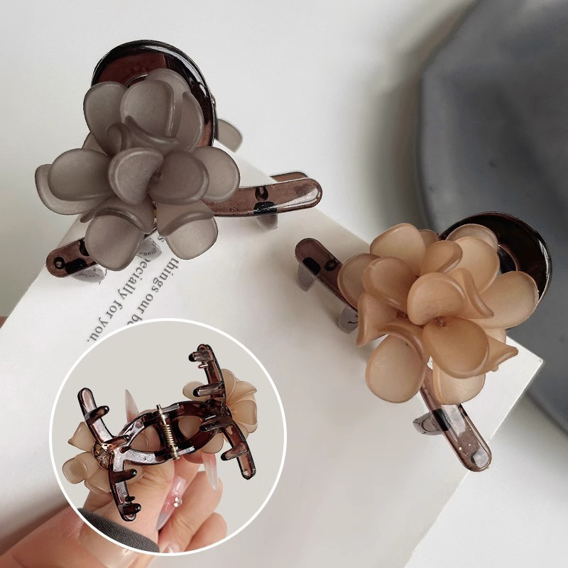 Pinza de pelo de plástico pequeña de 4,5 cm con flor de Camelia para mujer, pinzas para el pelo de Vintage, herramienta de estilismo con abrazadera de cangrejo, accesorios para niñas, 1 ud.