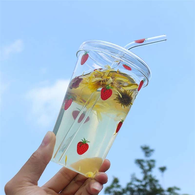 Nordic strawberry glass cup transparent milk cup juice water drinking cup hemmakontor värmebeständig kaffemugg med sugrör