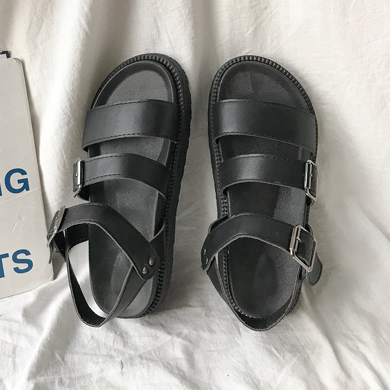 Klassiska svarta platåsandaler kvinnor spänne rem fritidsskor sommar kvinnor sandaler strandskor platta skor kvinnor