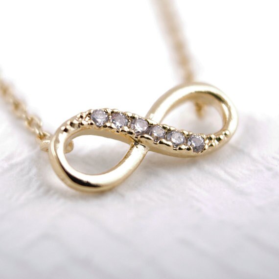 Shuangshuo Tiny Infinity Crystal Pendant Necklaces for Women Choker Lucky Number Eight Geometric Long Chain Necklace