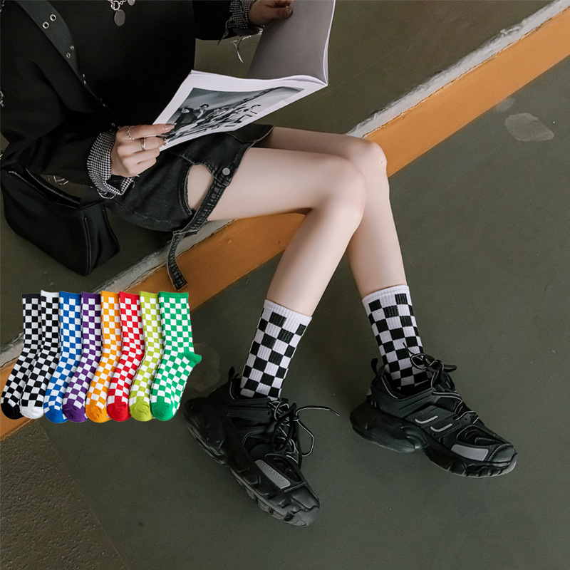 Korea harajuku trend kvinder skakbrætstrømper geometriske ternede sokker mænd hip hop bomuld unisex streetwear nyhedssokker