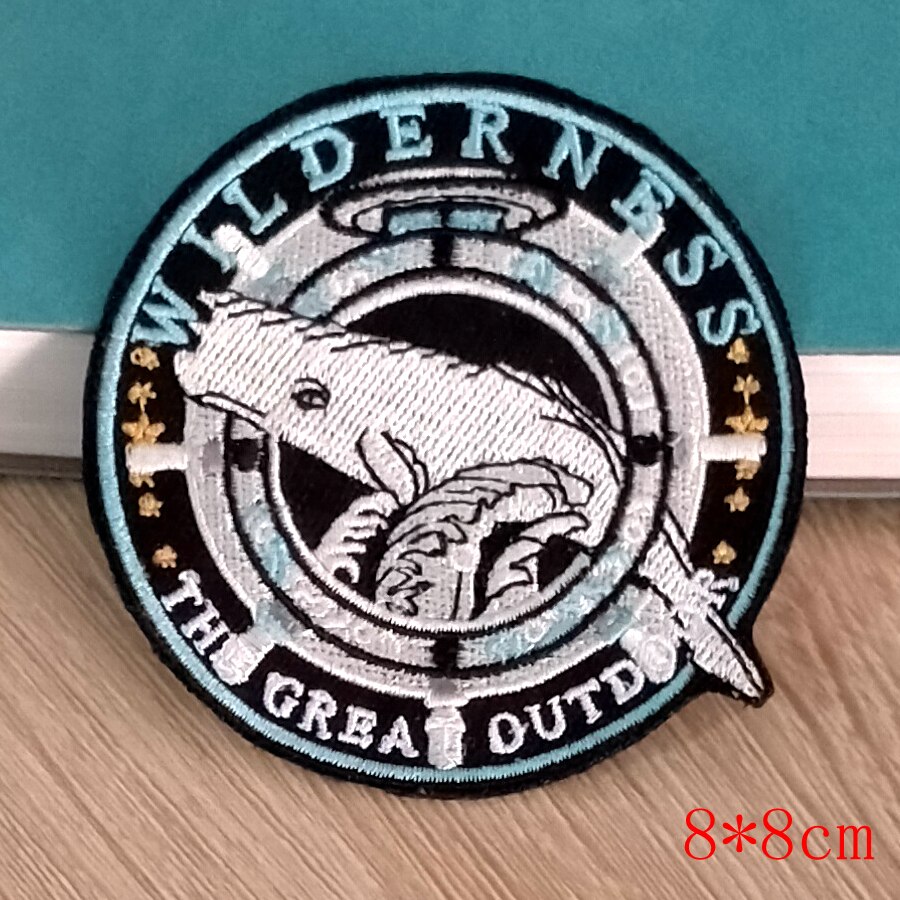 Iron On Patch Whale/Sea Wave Patch Embroidery Patches For Clothing DIY Wilderness Badge Patches For Clothes Applique Accessory: PE4735CT