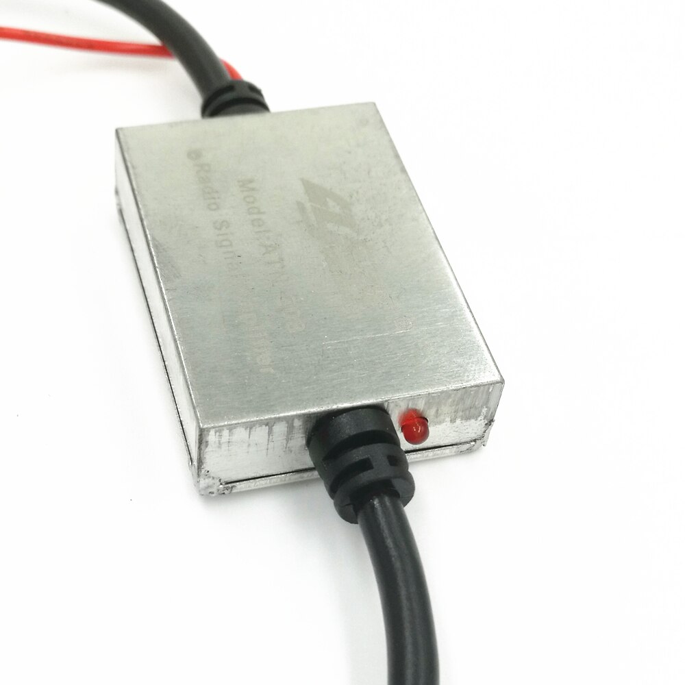 Wzmacniacz sygnału FM przeciwzakłóceniowy metalowy samochód antena radio uniwersalny automatyczny wzmacniacz FM wzmacniacz 88-108 Mhz 12V(6.8)