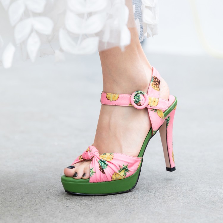 Kvinders peep toe pink ananas frugt printede sandaler sommer mærkelige højhælede slingback sko pumps ankel spænde sød  c403: 2 / 34