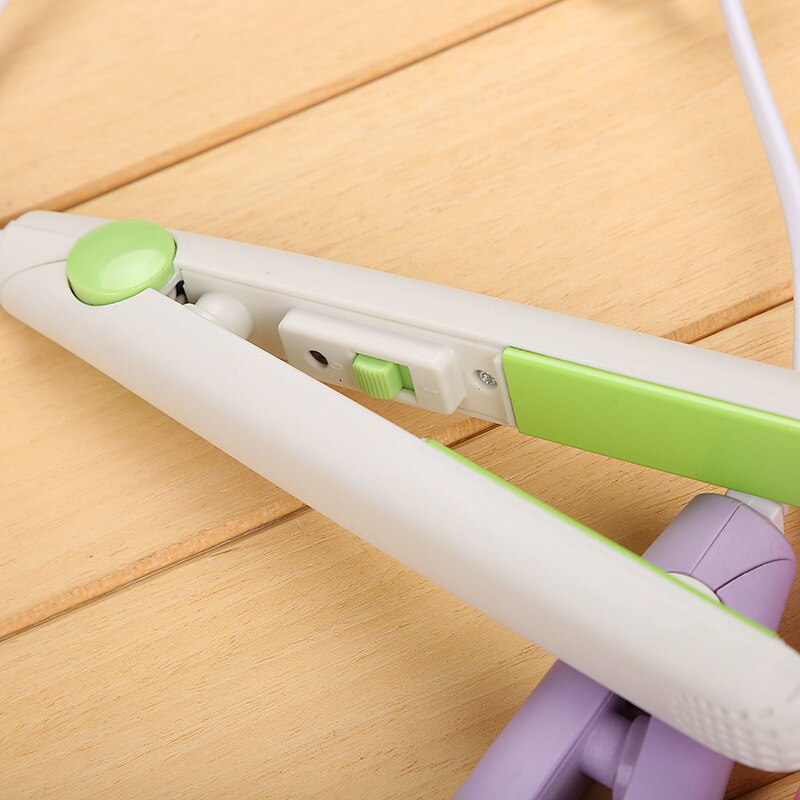 Mini Hair Straightener Ceramic Curling Iron Corrugate Hair Iron Styling Tools Volume Hair Curler