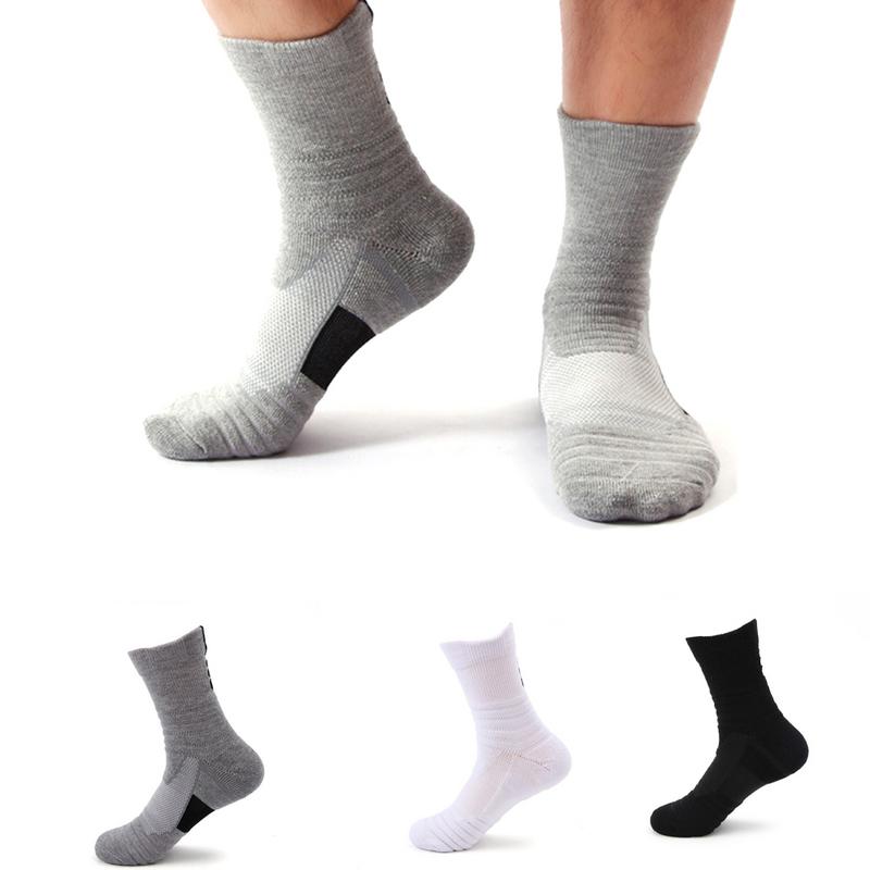 Udendørs sport mænd knæ høje sports sokker diskontinuerlig bunke løbe sved absorberende skridsikker basketball sokker badminton løb