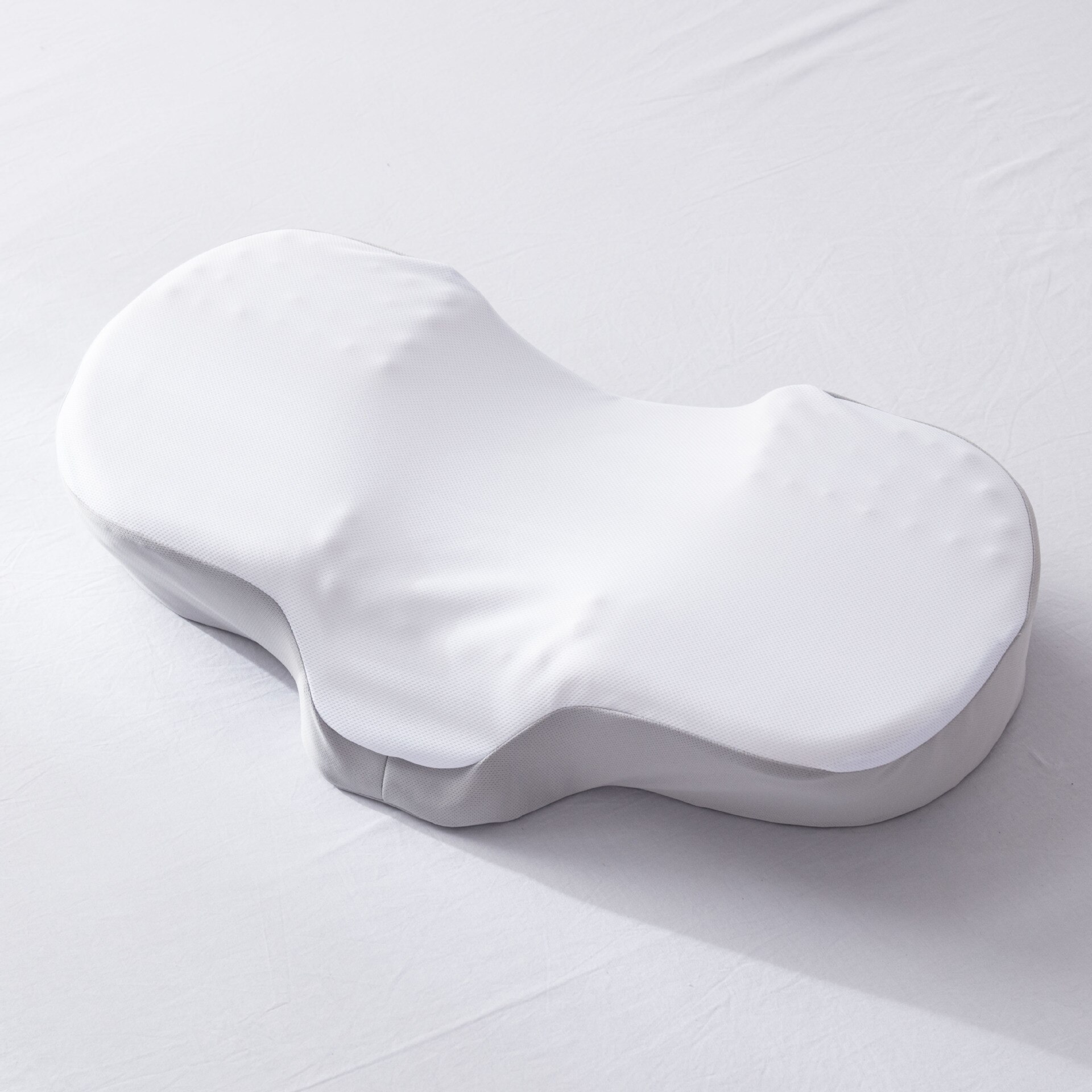 Memory Foam Anti Wrinkle Pillow Ergonomic Curve Improve Sleeping Pillows Perfect Concave Headrest Neck Support: Light grey