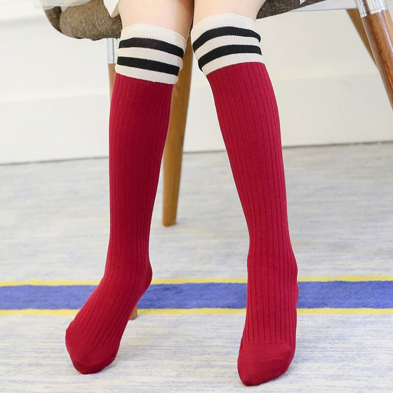 Chaussettes hautes aux genoux pour filles et garçons, pour enfants de 6 à 15 ans, chaussettes arc-en-ciel à rayures de Golf, à la: Red
