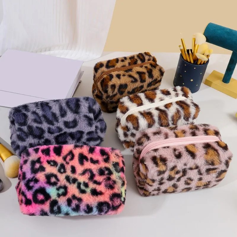Leopard Fur Makeup Bags for Women Soft Travel Cosmetic Bag Organizer Case Lady Girls Make Up Case Necessaries Handbags Case: Silver