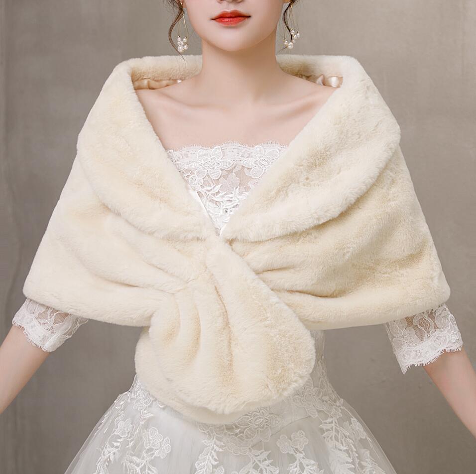 Freies Winter-ärmellos Braut wickelt warm Licht Champagner Faux Pelz Braut Bolero Ernte Faux Fell hochzeit Jacke