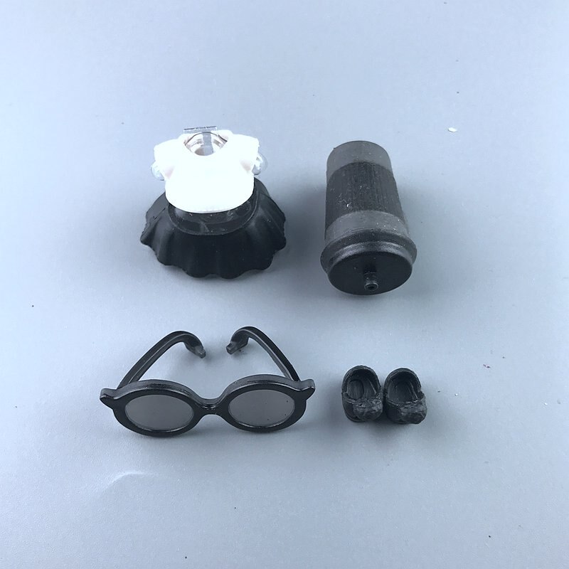 A set of original LoLs doll clothes, glasses, bottles, shoes accessories for LOLs accessories: 8
