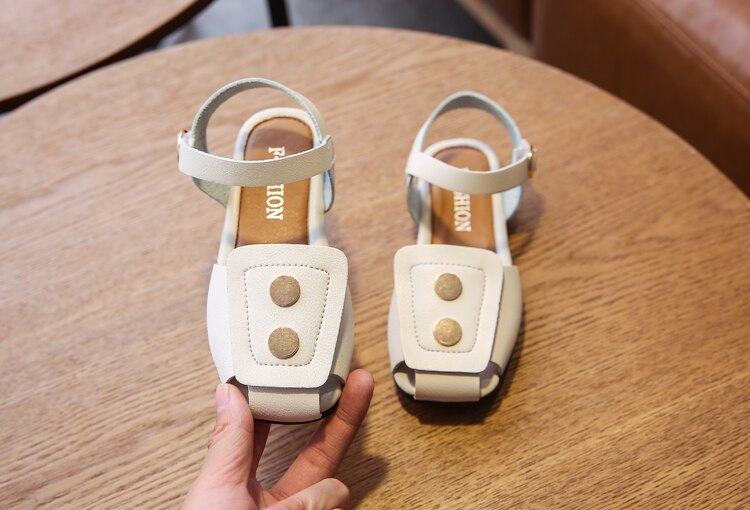 Baby søde sandaler sommer pige sko børn piger pu sandaler småbørn børn flade sko: Hvid / 26