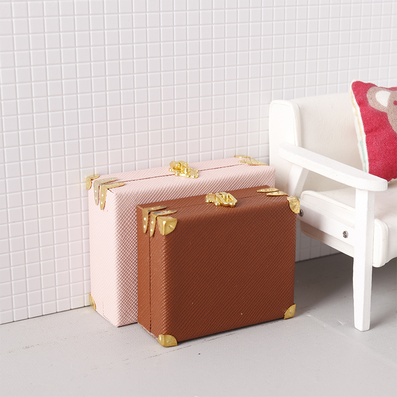Mini maleta en miniatura para casa de muñecas, caja de equipaje de cuero Vintage, caja de almacenamiento, decoración de modelo para el hogar, decoración de escritorio de microescena, 1:12